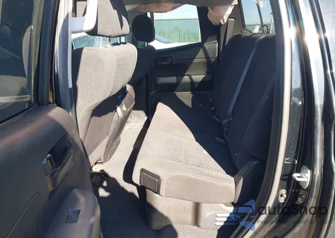 2012 Toyota Tundra Grade 5.7L V8 z USA, uszkodzony, nr VIN 5TFUY5F10CX258019